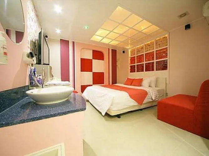 Ezen Hotel