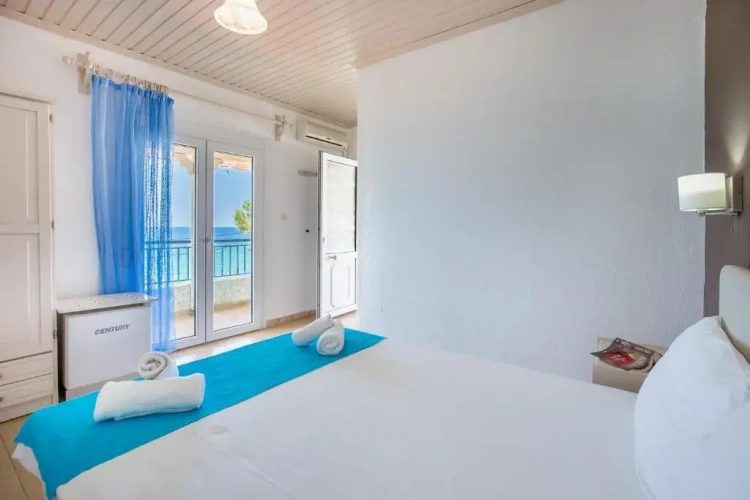 Standard Double room with sea view