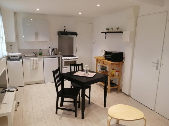 1 Bedroom Apartment