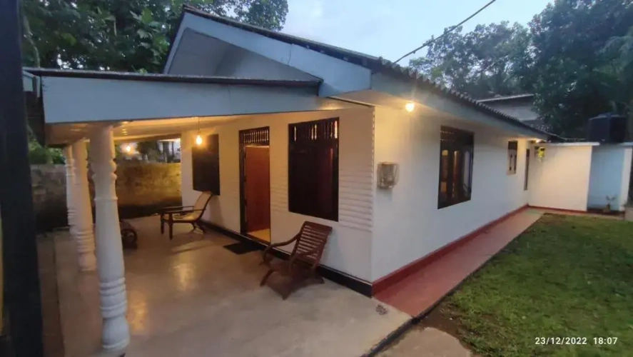 2 Bedrooms Villa