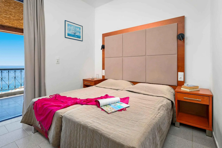 Ariadne- Apanema Studios and Apts