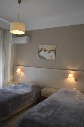 Economy room