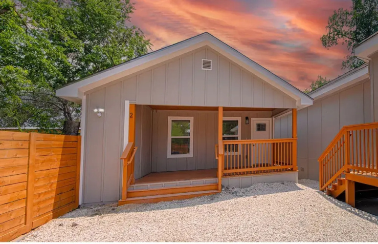 Your Amazing 3br/2ba Downtown Delight!