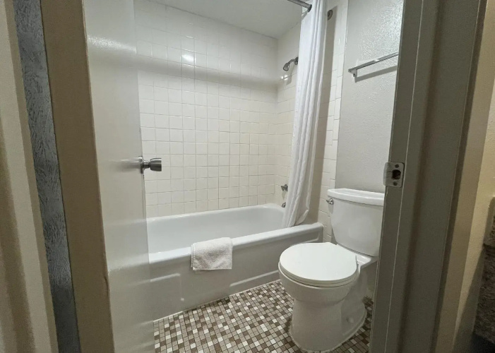 EZ Travel Inn