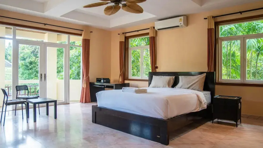 7 Bedroom Pool Villa in Kathu SV1