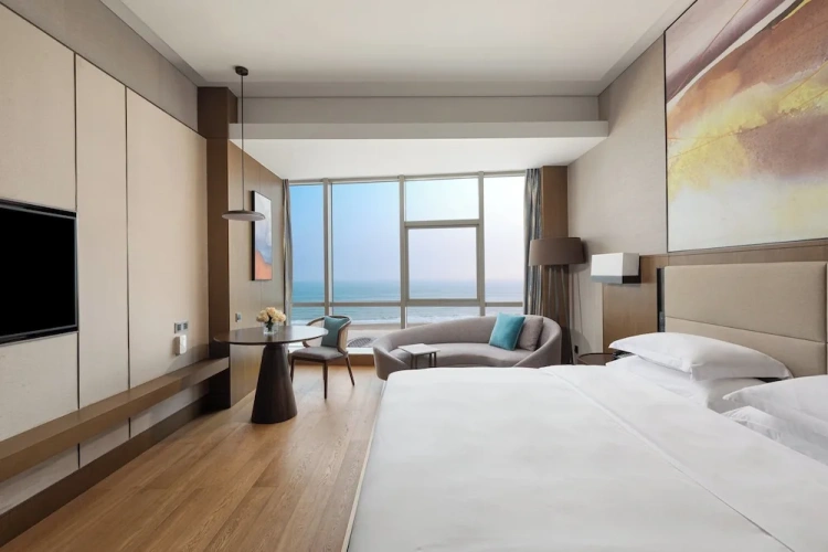 Standard Double Club room with ocean view