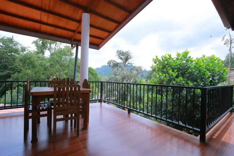 Standard Triple room with balcony and with view