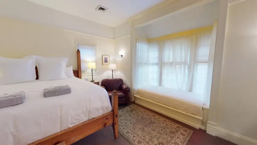Preston Suite #8