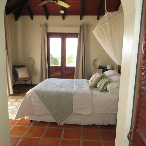 2 Bedrooms Villa