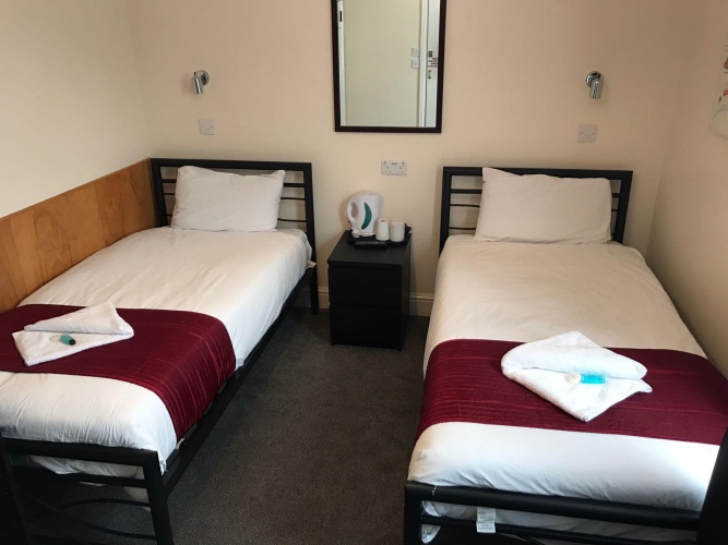 Standard Twin room