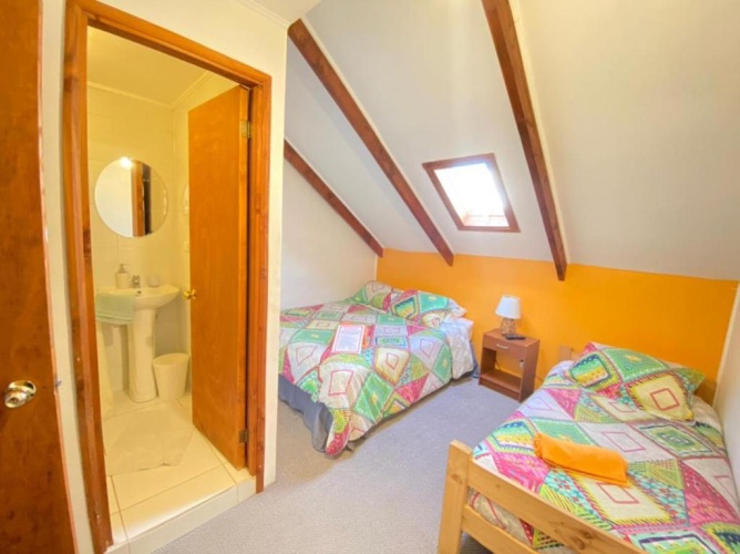 Standard Triple room