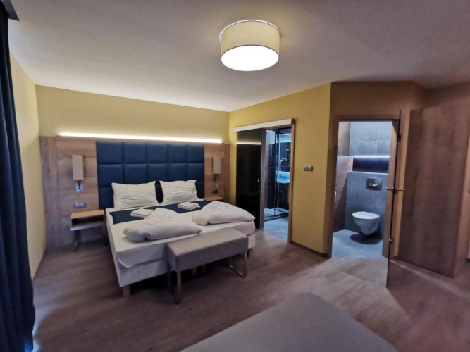 Deluxe Double room with mountain view
