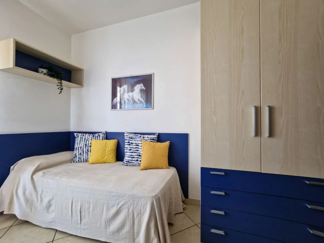 Modern Flat for 8 People With Swimming Pool
