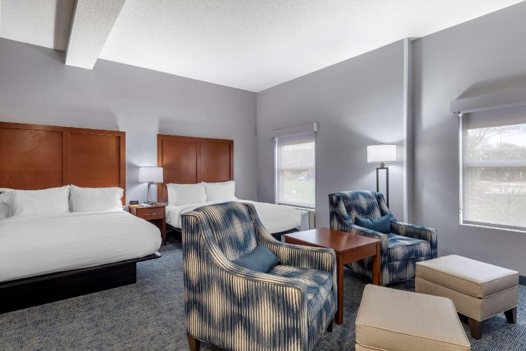Quadruple Suite