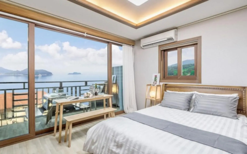 Geojedo Bay One Pension