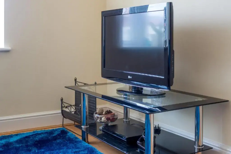 The Clement Qube Apartment