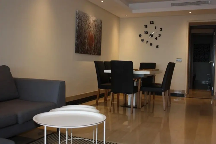 2 Bedrooms Apartment with sea view