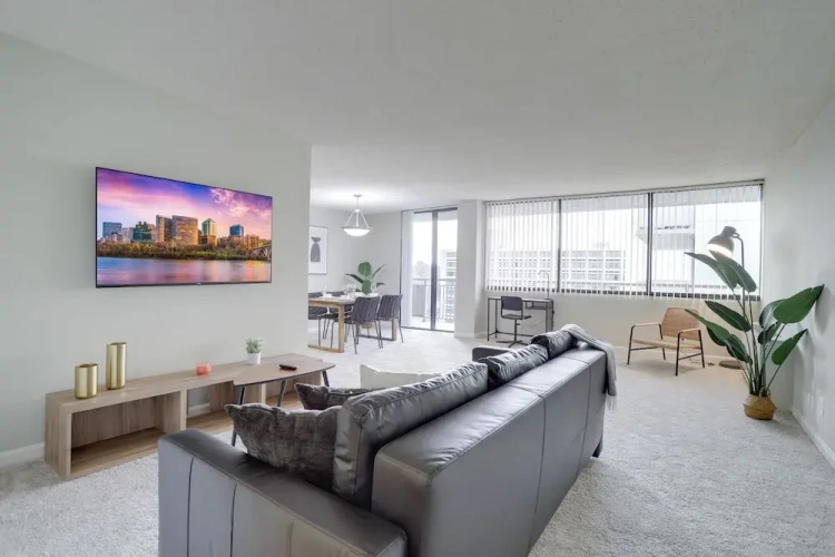 1 Bedroom Comfort Apartment with balcony and with city view