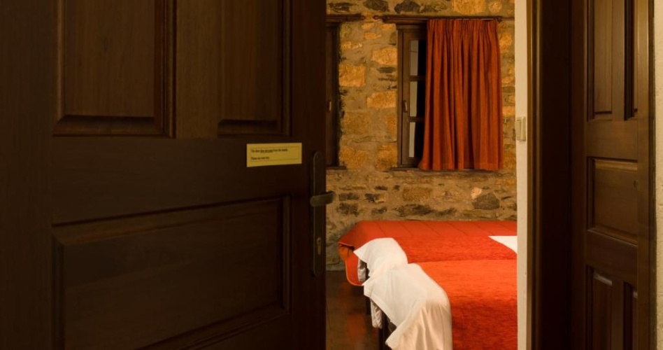 Standard Quadruple room with view