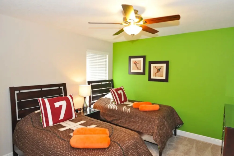 Solterra Six-bedroom
