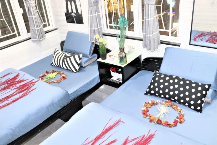 Deluxe Quadruple room