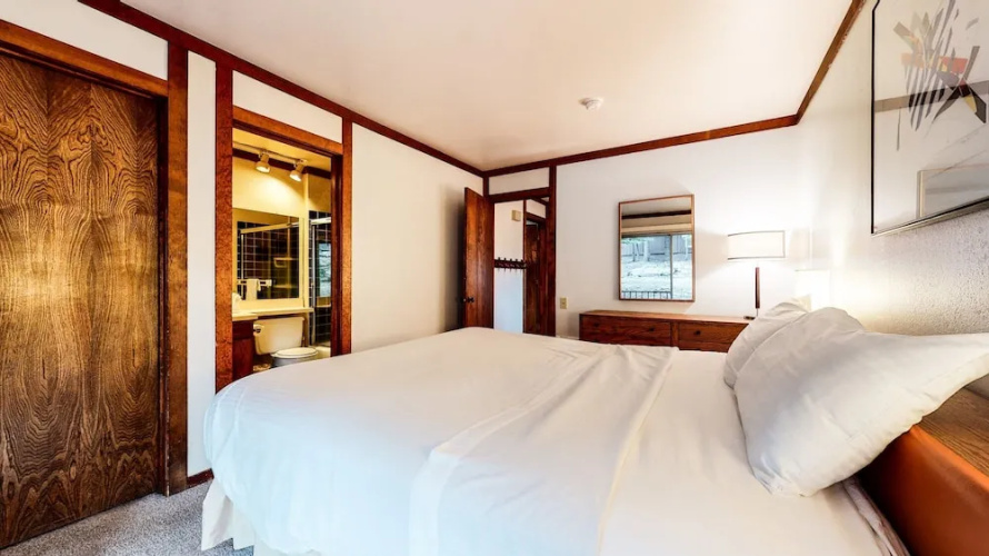 Mammoth Estates Deluxe 2 Bedroom Condos