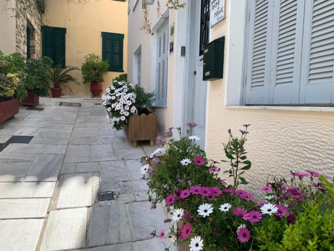 Apartment with balcony