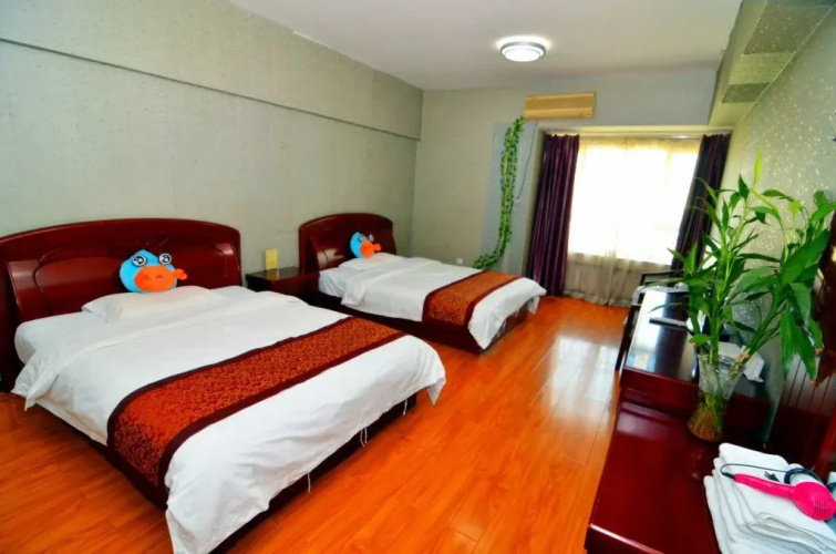 E Home Apartment Hotel
