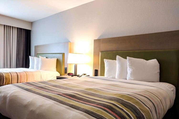 Quadruple Suite