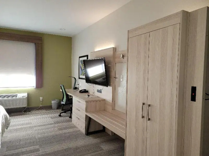 Holiday Inn Express Vidor South