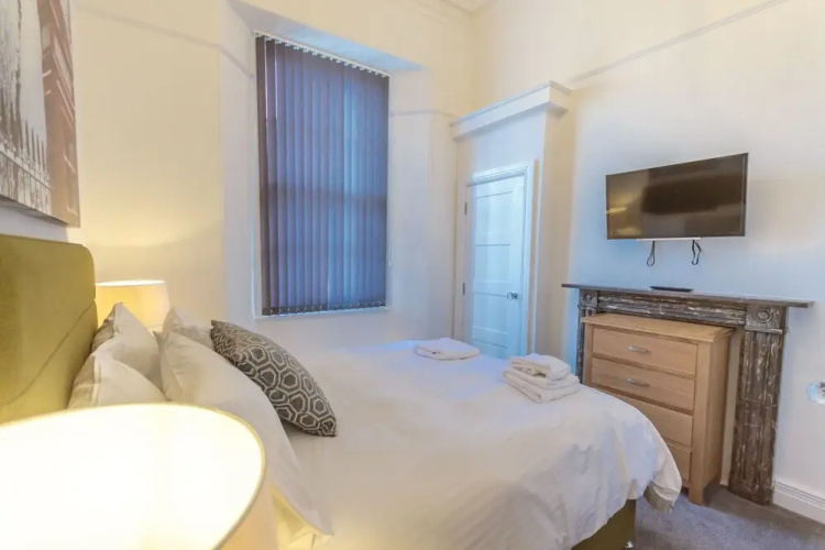 2 Bed - The Buckingham Suite