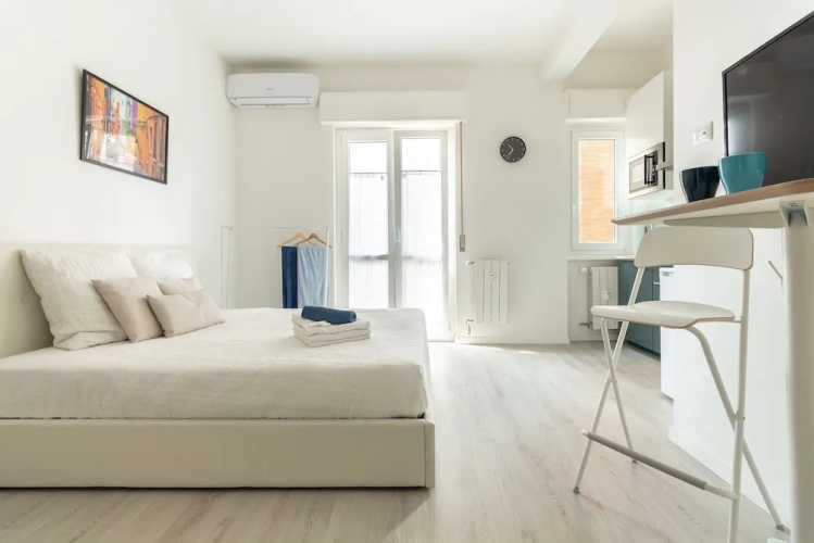 Alessia's Flat- Milano M3 Corvetto