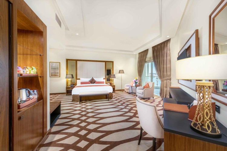 Bayat Hotels