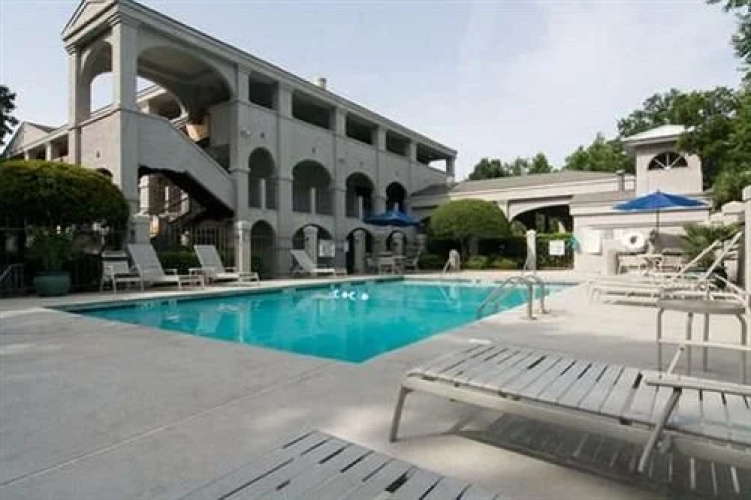 Beachwalk Hotel