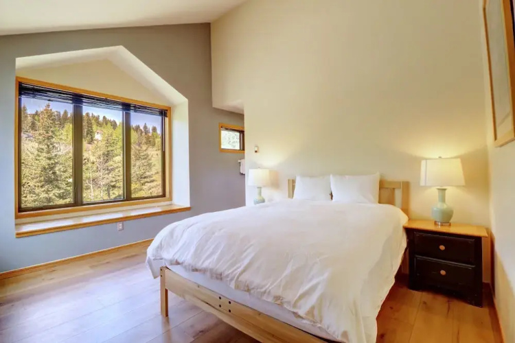 195 Summerwood 3 Bedroom Home by RedAwning