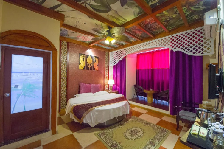 Taimei Hotel