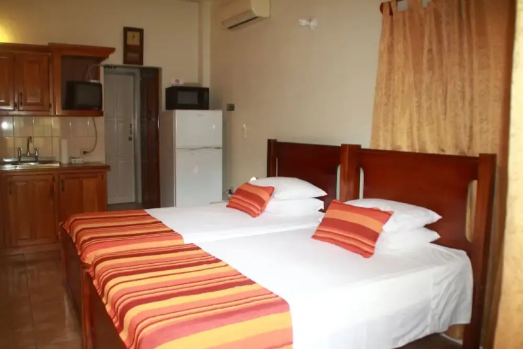 Greenhaven Cottage B&B