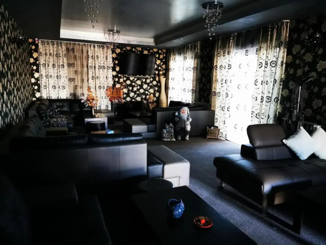 Hostel Max
