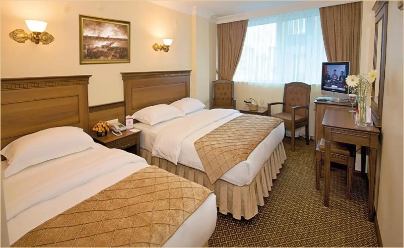Standard Triple room