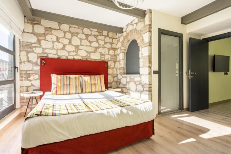 Delightful Flat Near Hadrian s Gate