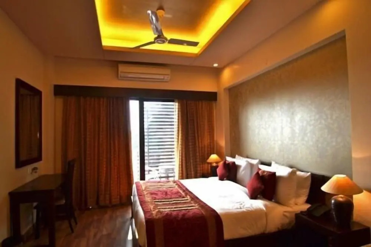 Tavisha Villa
