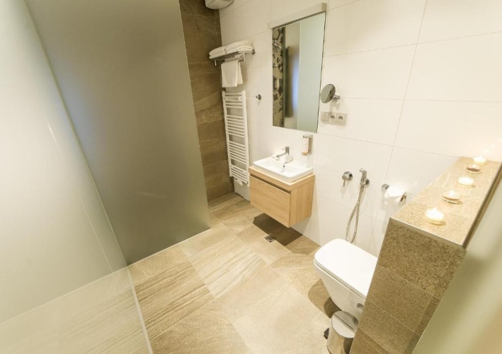 Suite with river view