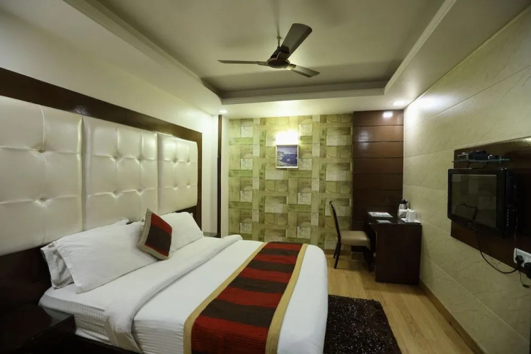 Hotel Palmdale