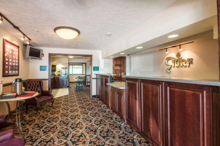 Rodeway Inn & Suites Charles Town