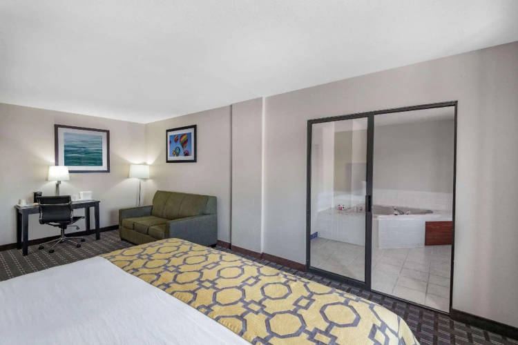 Deluxe Double Suite