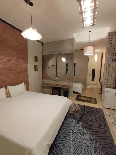 Premier room
