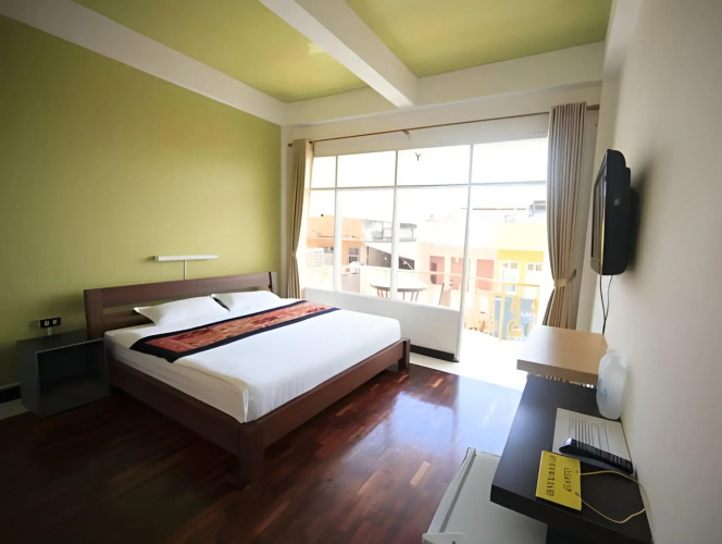 New iHouse Hotel - Hostel