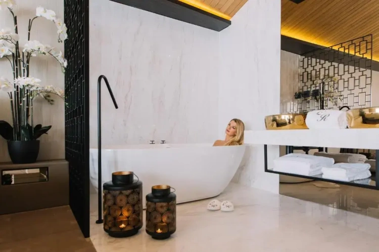 Junior Suite with balcony