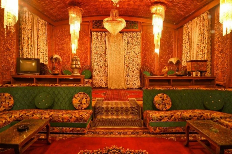 De Laila House Boat