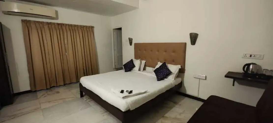 Stayz Inn Teynampet